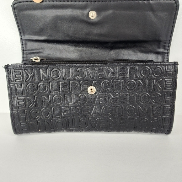 REACTION KENNETH COLE   Black Over Arching Flap Clutch Wallet. - Picture 4 of 11